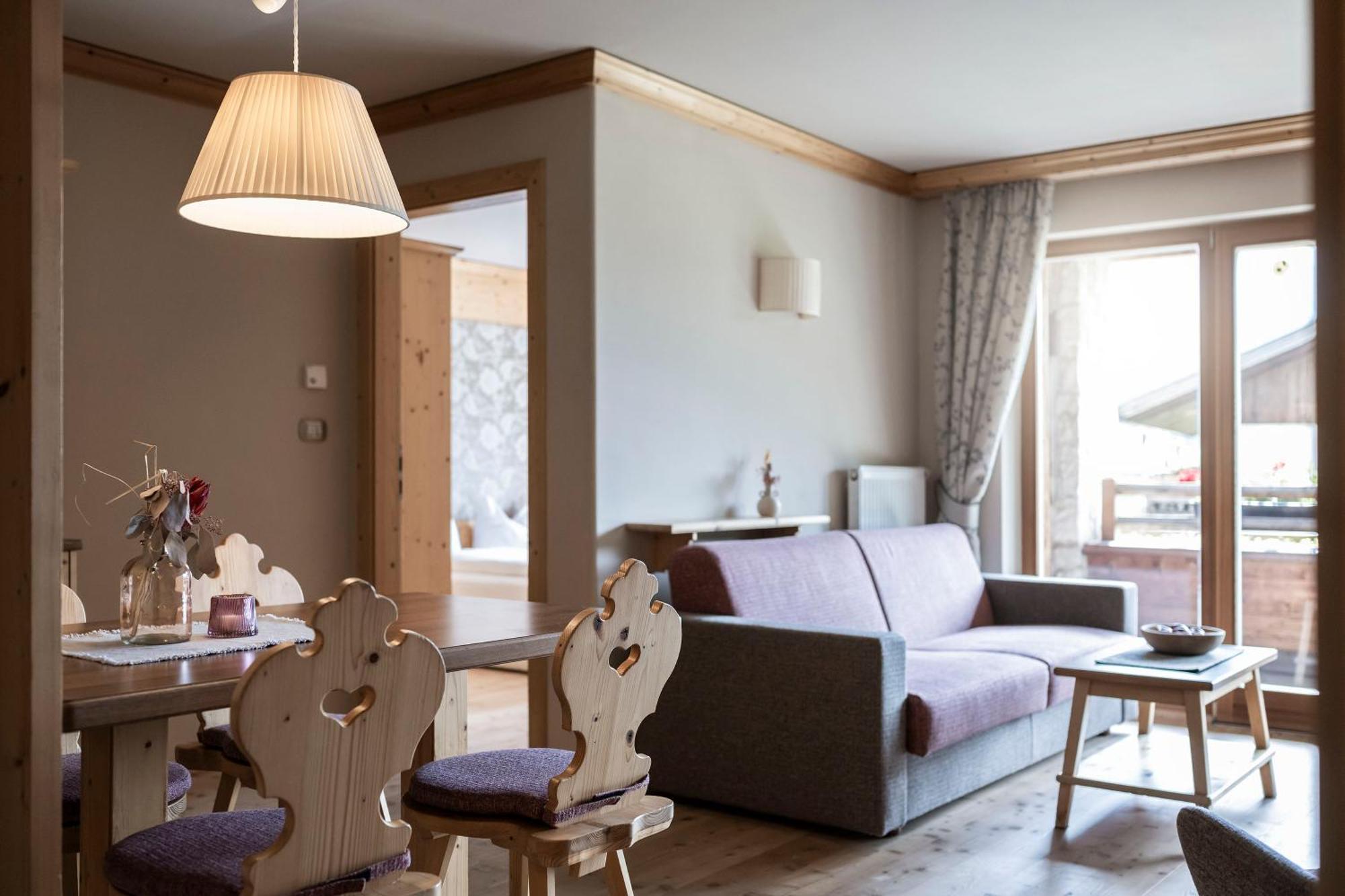 Post Alpina - Family Mountain Chalets San Candido Bagian luar foto