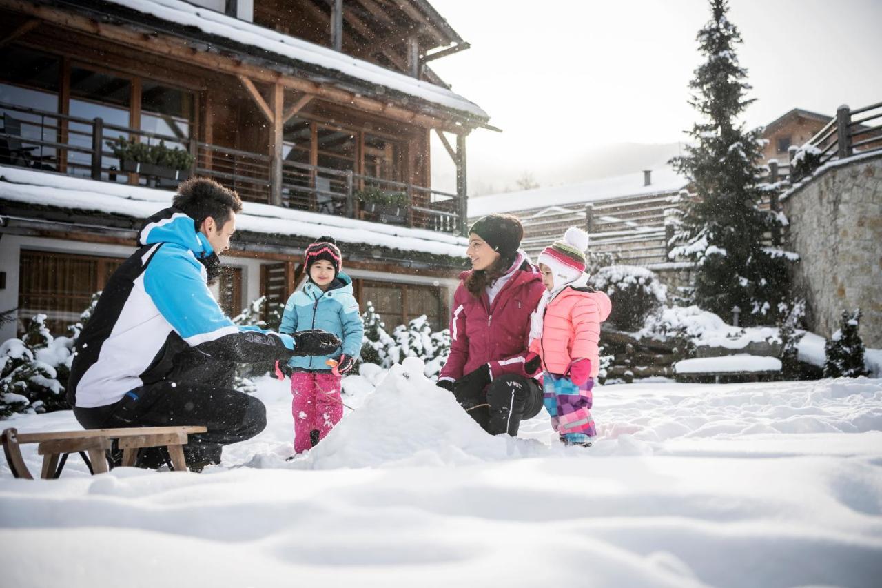Post Alpina - Family Mountain Chalets San Candido Bagian luar foto